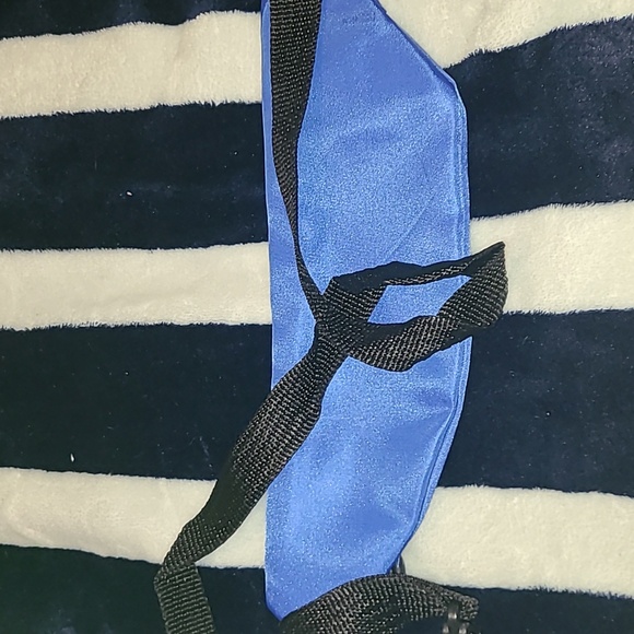 NWOT COOKIES MINI FANNIE POUCH - Picture 3 of 5